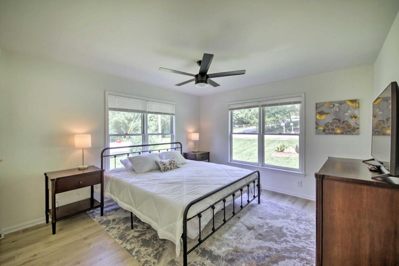 Modern Eckerty Home With Deck On Patoka Lake! Taswell Eksteriør bilde