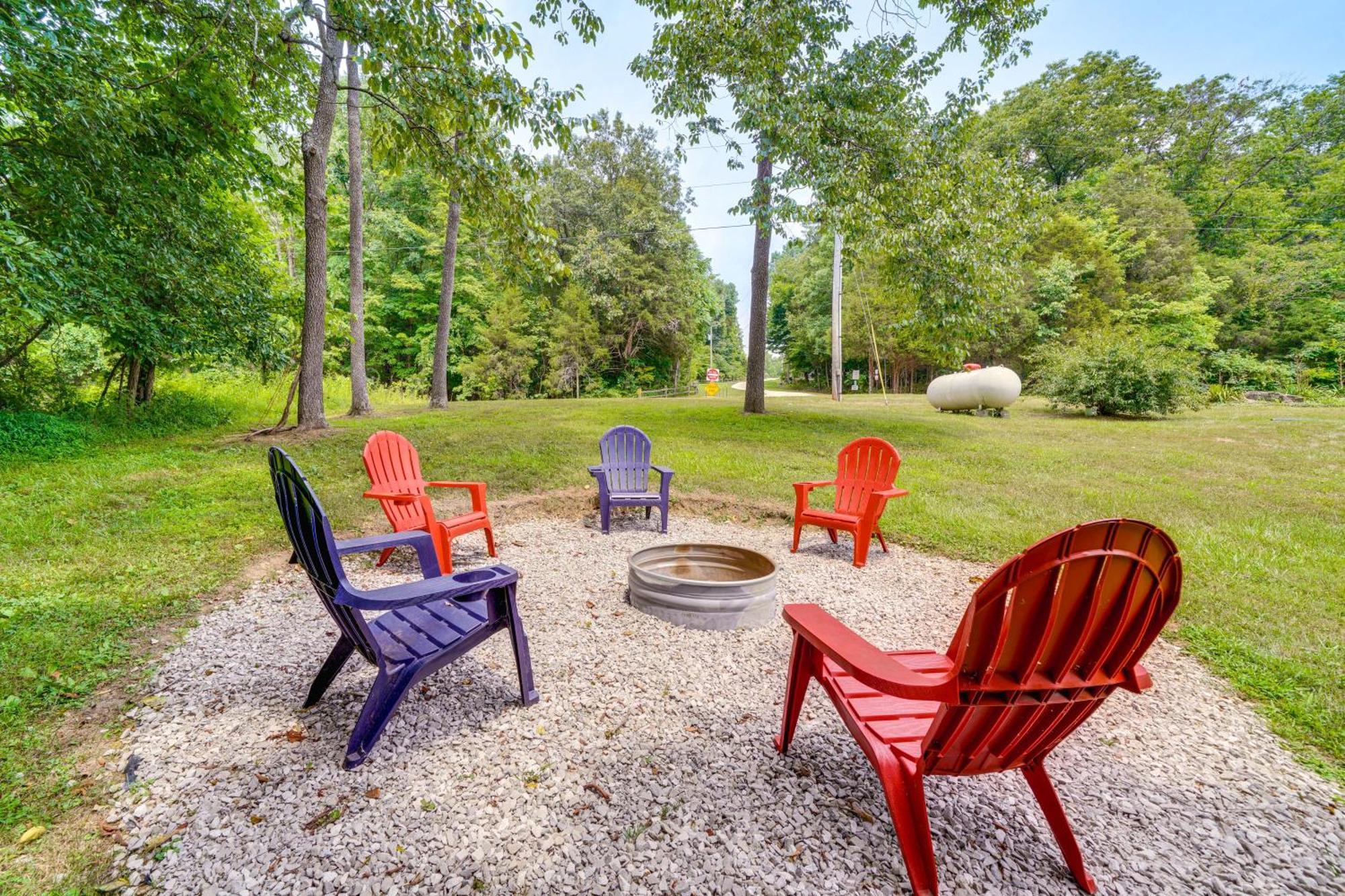 Modern Eckerty Home With Deck On Patoka Lake! Taswell Eksteriør bilde