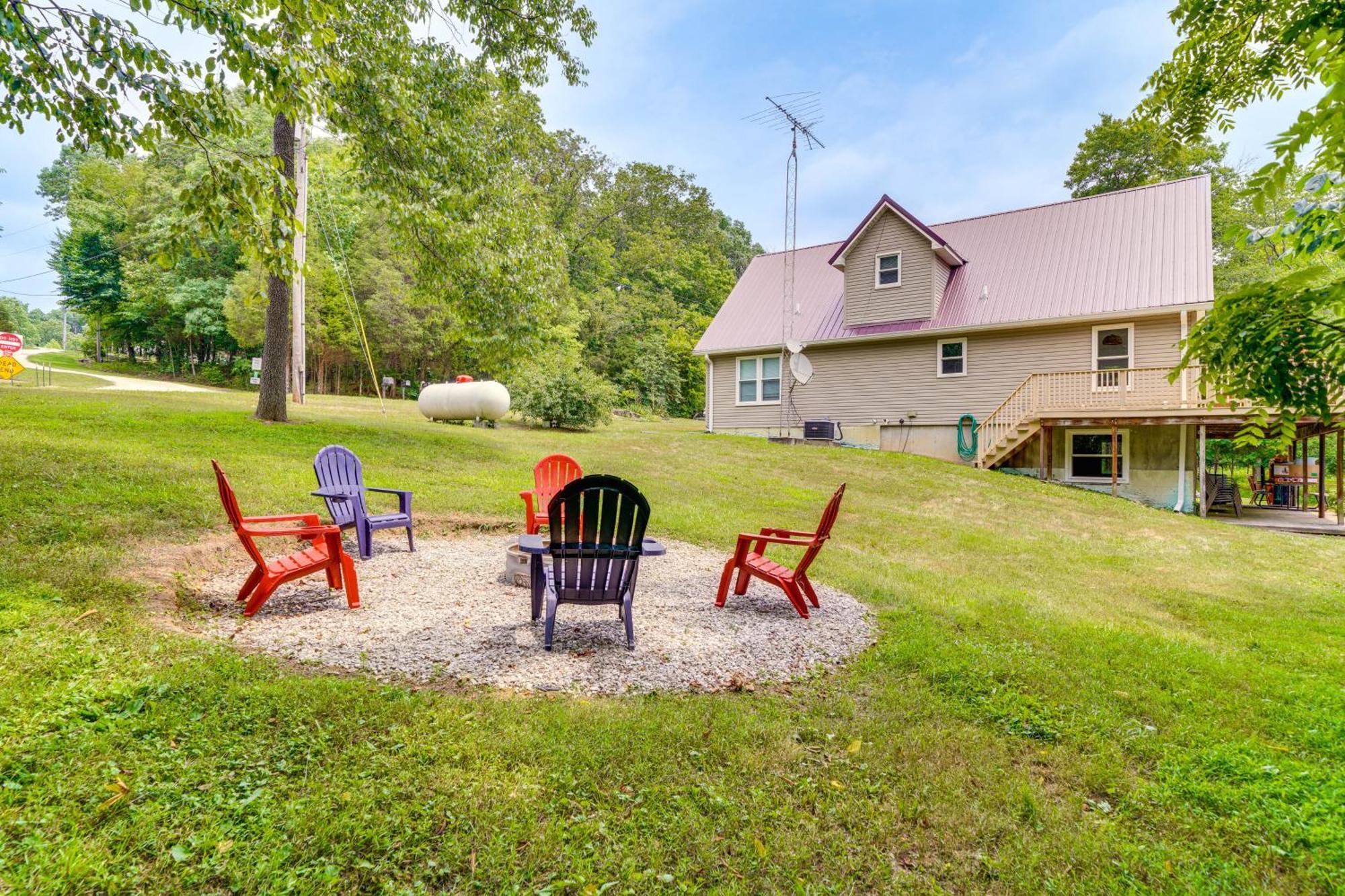 Modern Eckerty Home With Deck On Patoka Lake! Taswell Eksteriør bilde